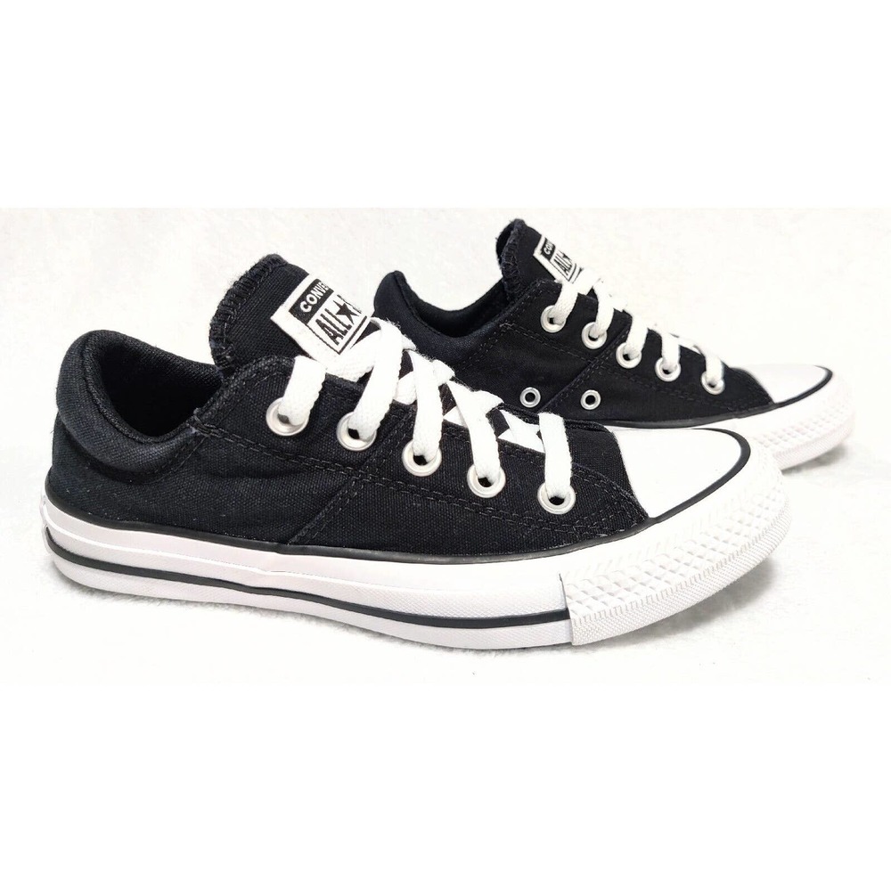 Converse Women's Chuck Taylor All Star Canvas Oxford Fashion Sneaker Size 6